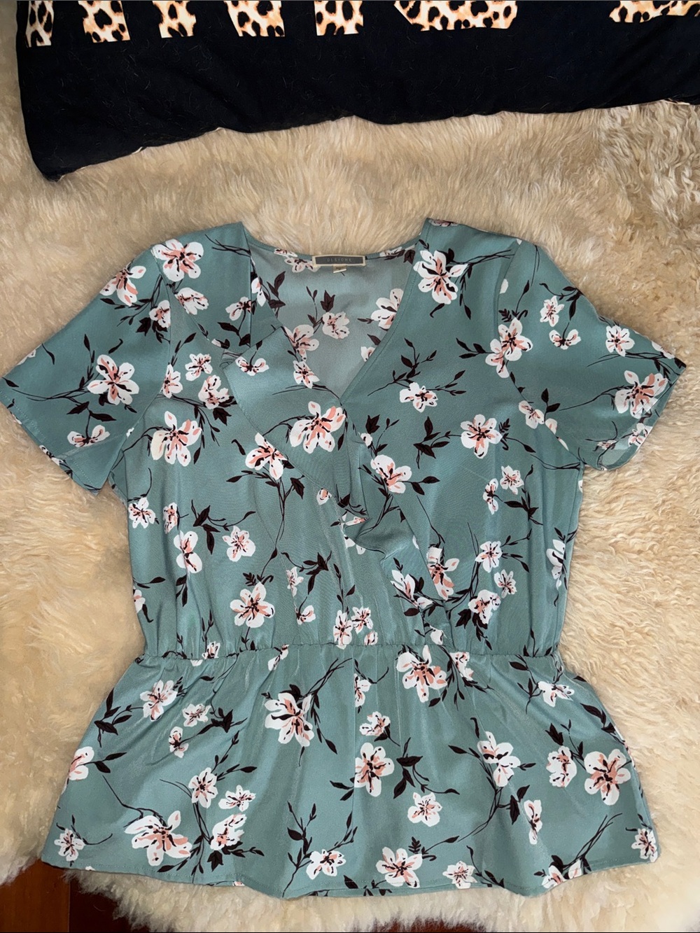 Pleione Floral V-Neck Peplum Dress Top in Sage Green Small